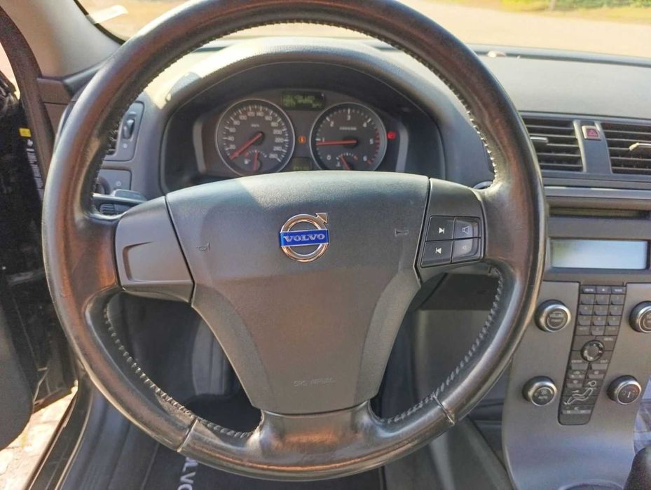 Продавам VOLVO C30