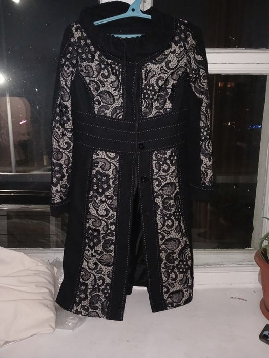 Продам пальто осеннее.