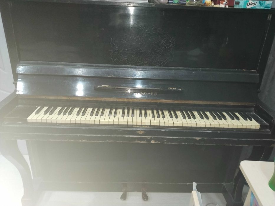 Пианино чёрное, БЕСПЛАТНО ОТДАМ!!!