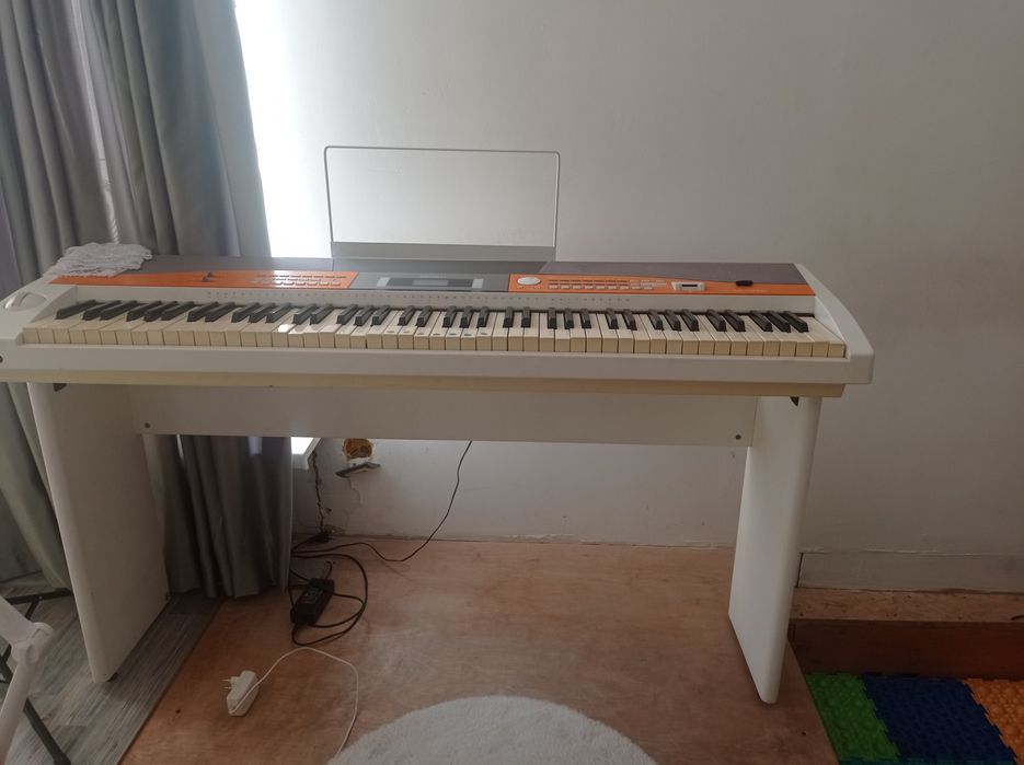 Стойка для цифрового пианино