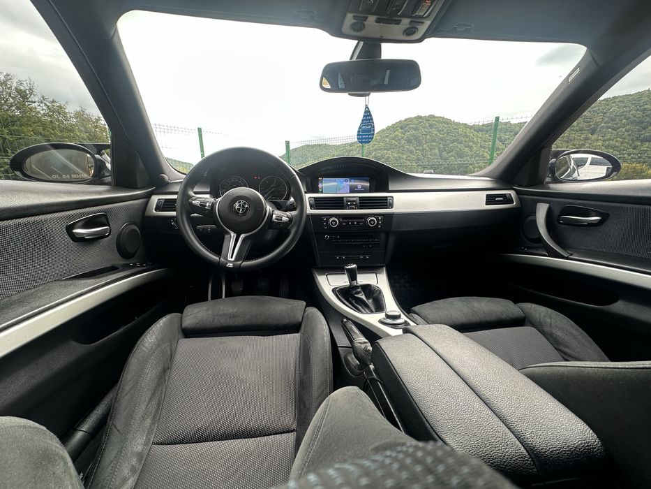Bmw e90 320d.