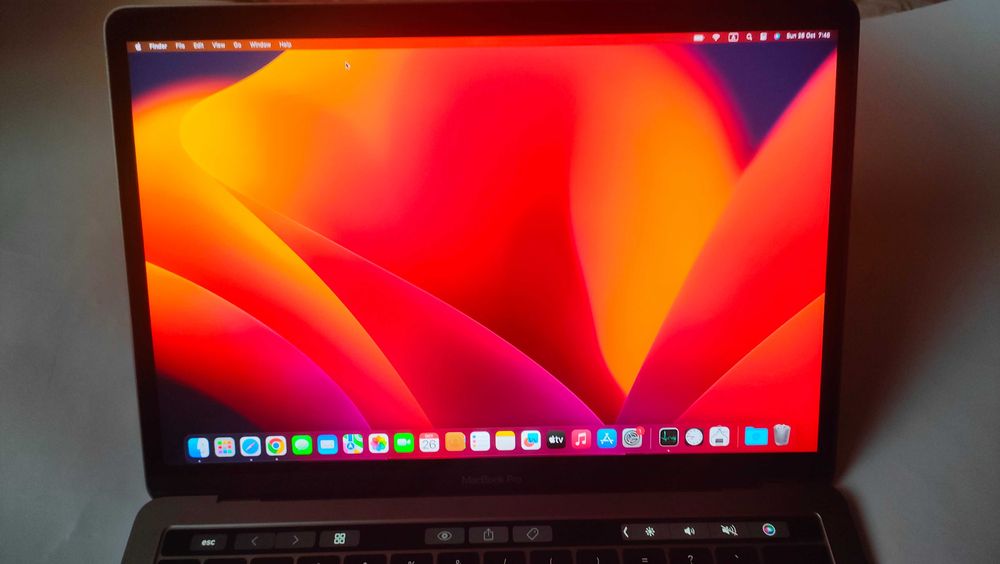 Macbook pro a1706 2017 г. retina display, touchbar