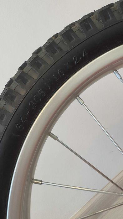 Bicicletă copii 3-7 ani / 16 inch / Unisex