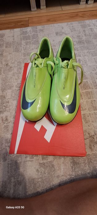 Adidasi Nike Mercurial fotbal teren sintetic