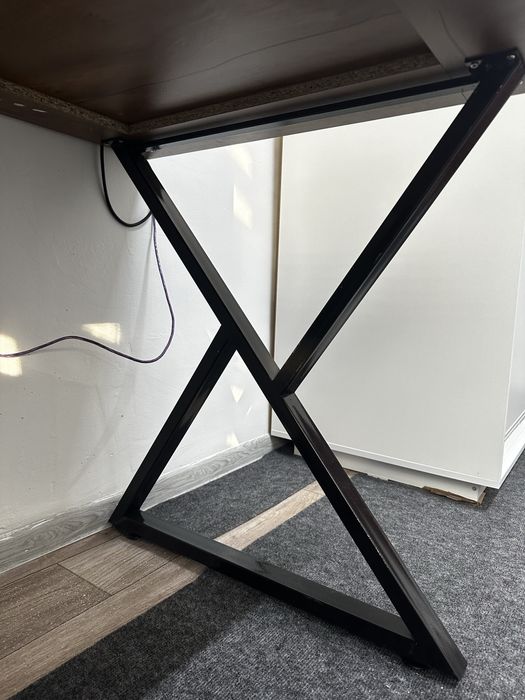 Стол компьютерный