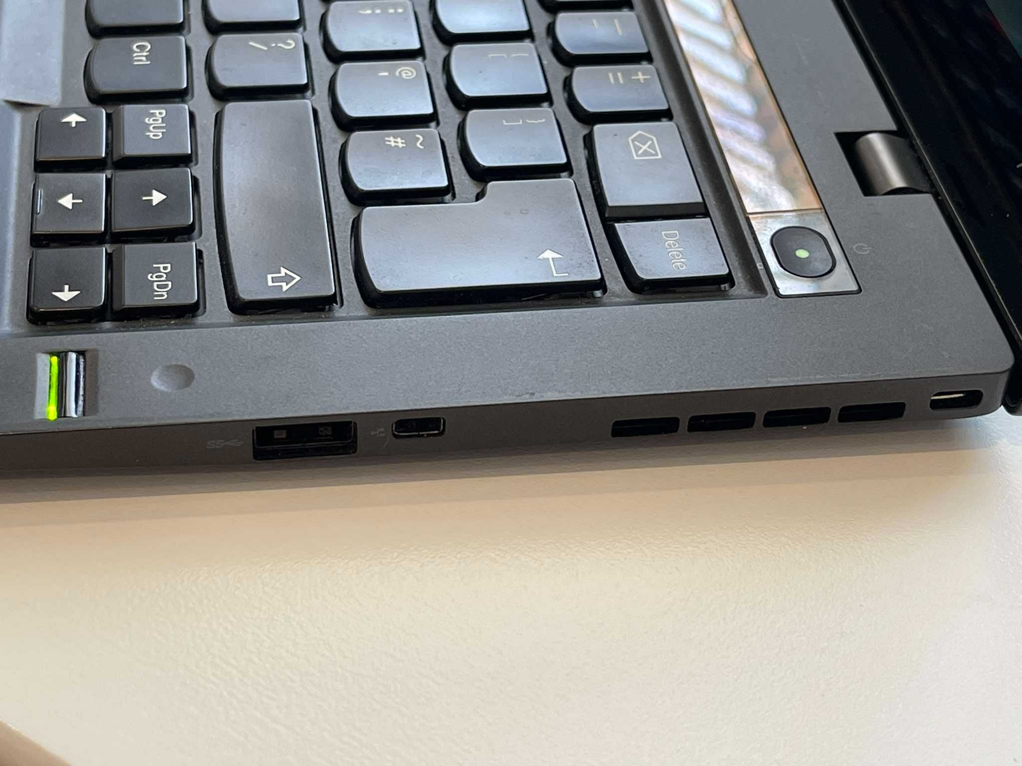Lenovo x1 Carbon Gen2 [14" 2K Display] i5/8 RAM/256 GB/Fingerprint/GPS