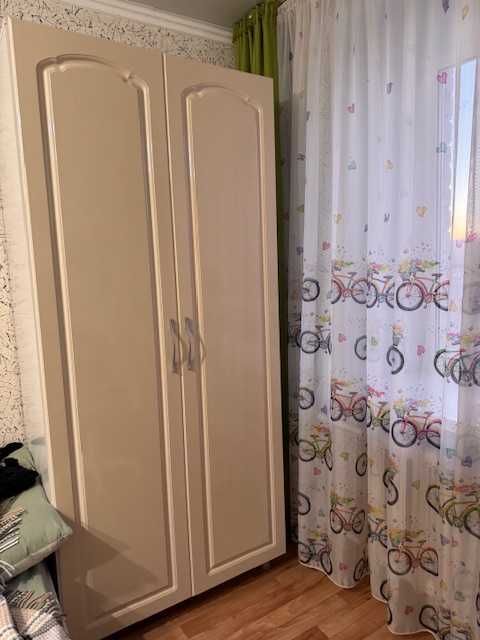 Продаётся шифоньер  2-х створчатый + кровать односпальная