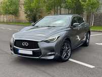 Infiniti Q30