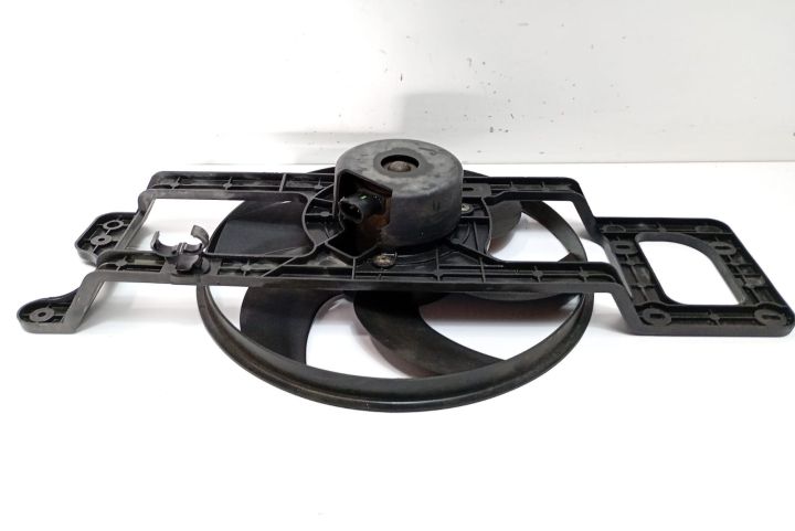 Electroventilator racire 8200277810 Dacia Logan prima generatie