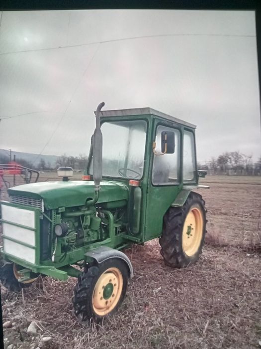 Vând tractor John Deear