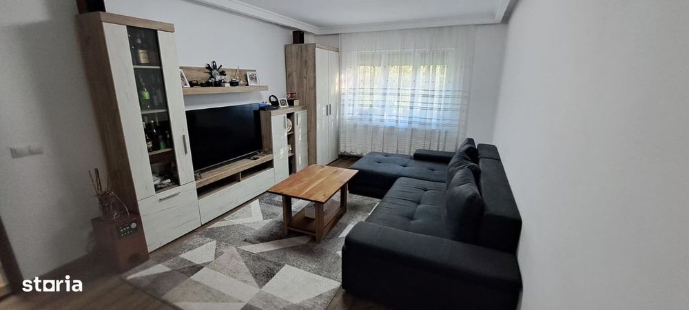 Apartament 3 camere , modern , etaj intermediar zona Dva Nord