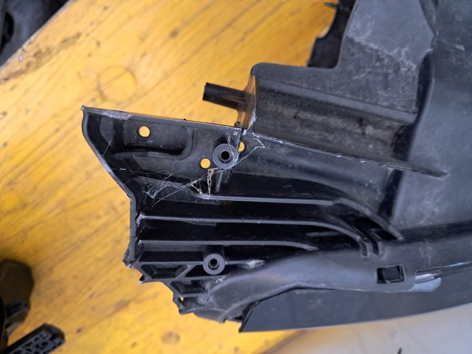 Фар  пежо 308  2021 г Peugeot 308