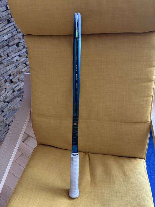 Тенис ракета WILSON BLADE V9