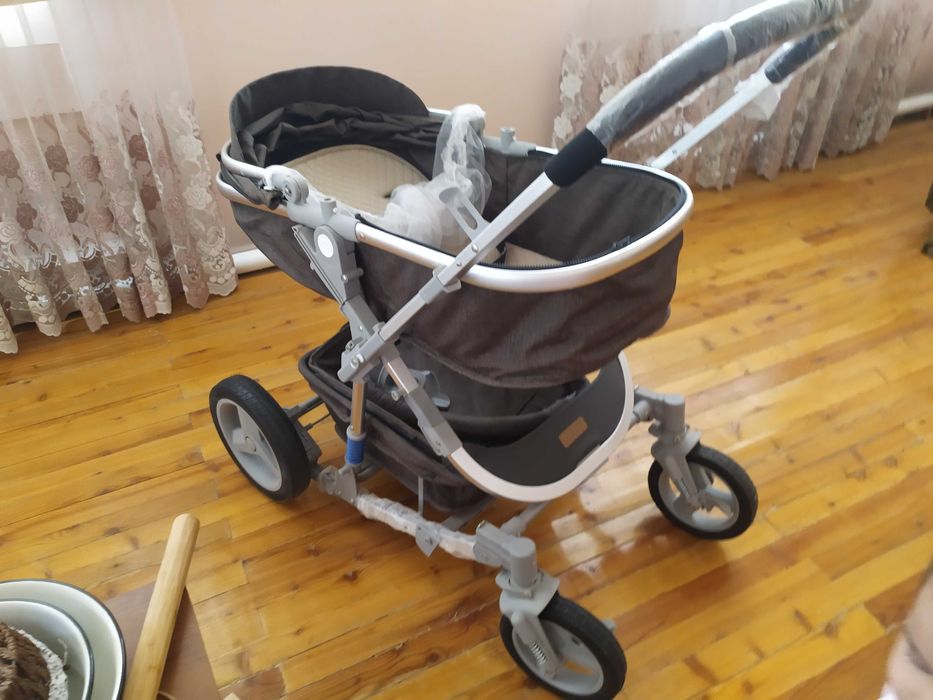коляска детская новая