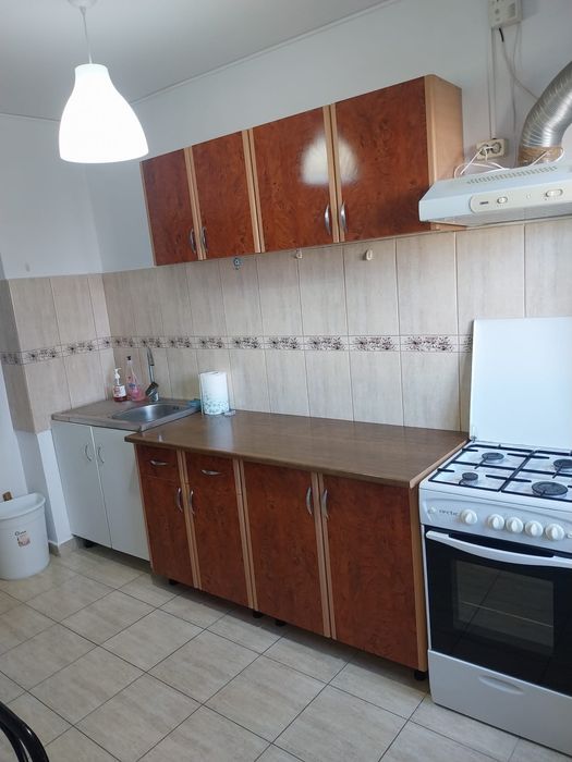 Inchiriez apartament 2 camere