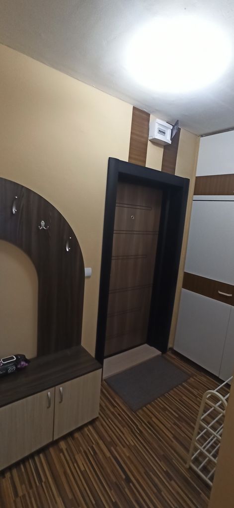 Дава се под наем Двустаен апартамент в Пловдив, Изгрев - 50 кв.м за 331.5 € - Снимка #1