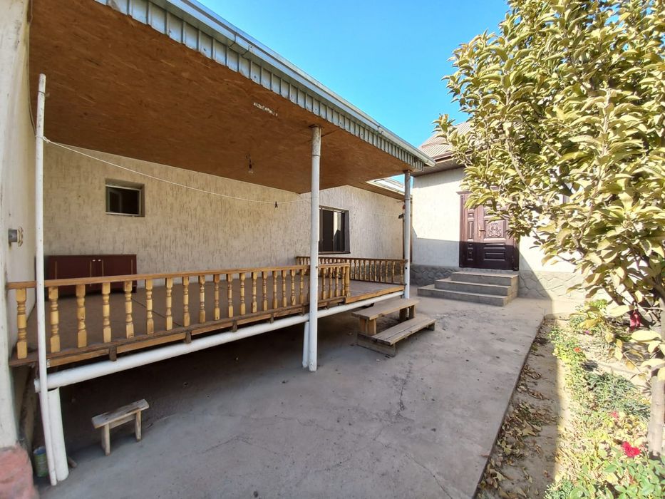 Продаеться просторный дом