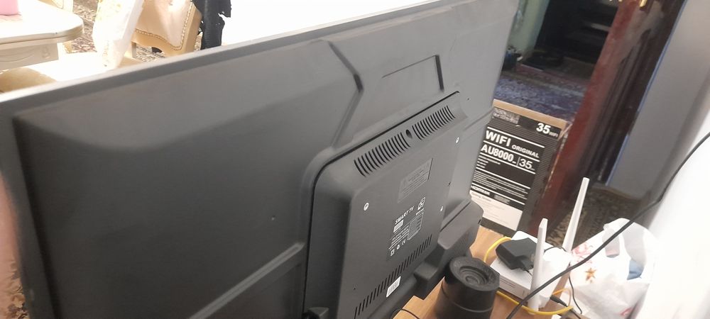 SMART TV 4K Srochni sotaman juda arzon qilib beraman narxi 800ming