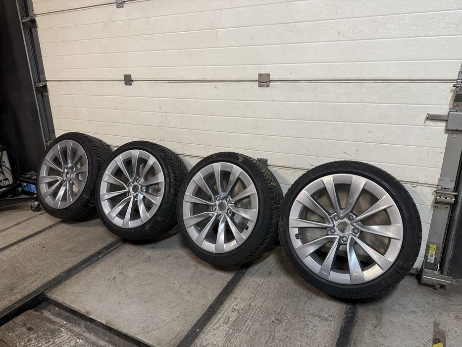 Jante Stiletto 19 inch pentru Tesla Model 3