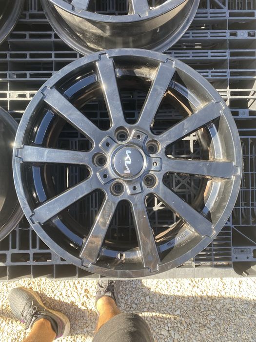 16 цола 5 х 114.3 мм Тойота , Киа , Хюндай , Мазда , Нисан