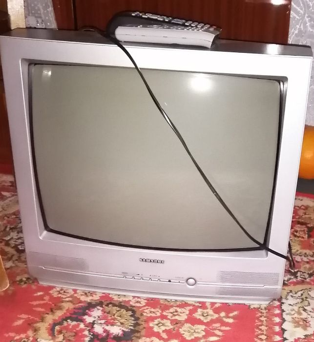 телевизор
