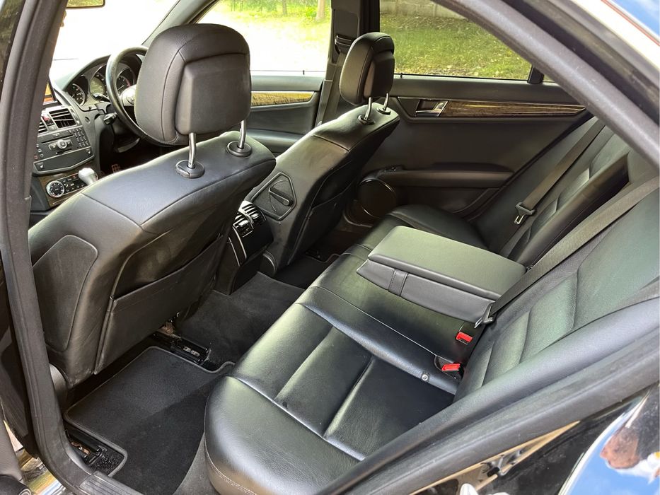 C 320 CDI - 3.0 Diesel V6 - 224 cp - Automat - 7G - 2009 - Amg•Line -