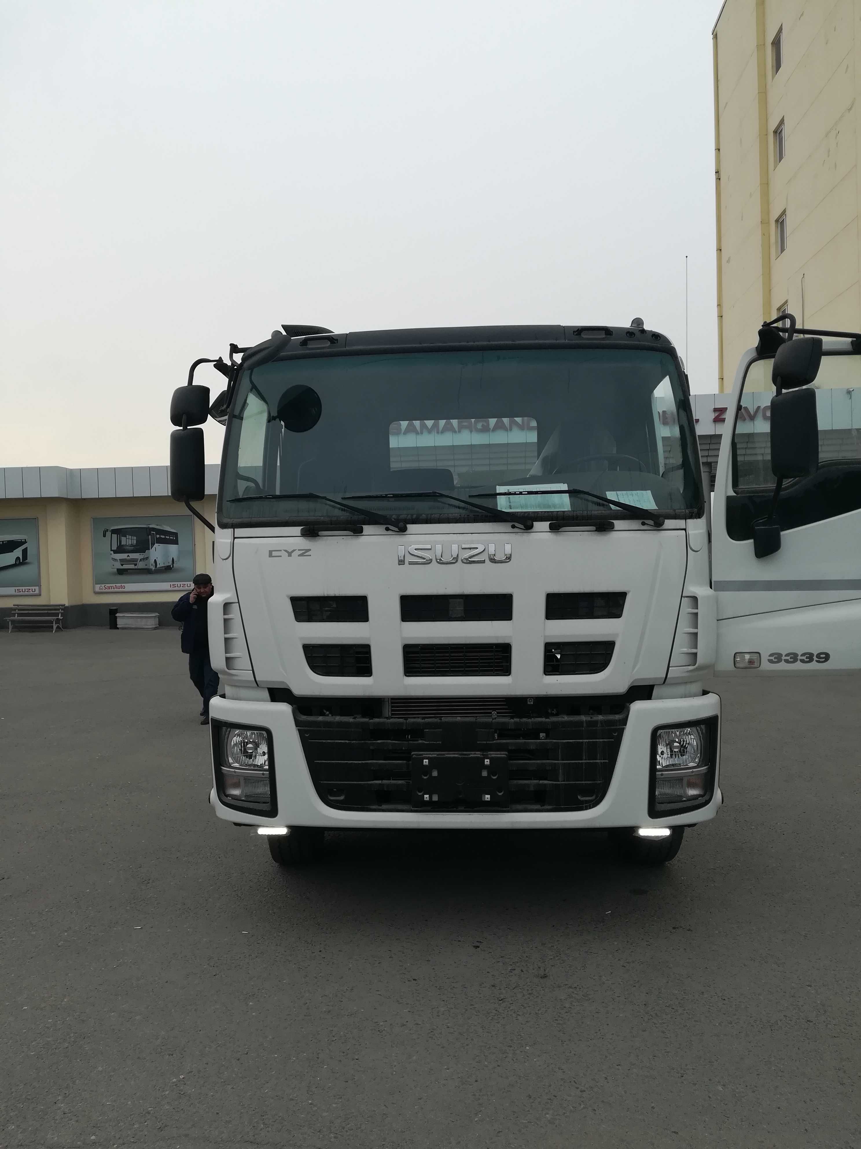 ISUZU CYZ 51 P (без кузова)