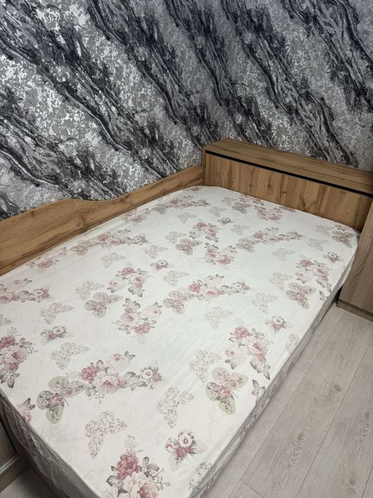 Легло приста с двулицев матрак