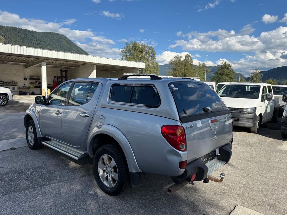 Vând Mitsubishi L200