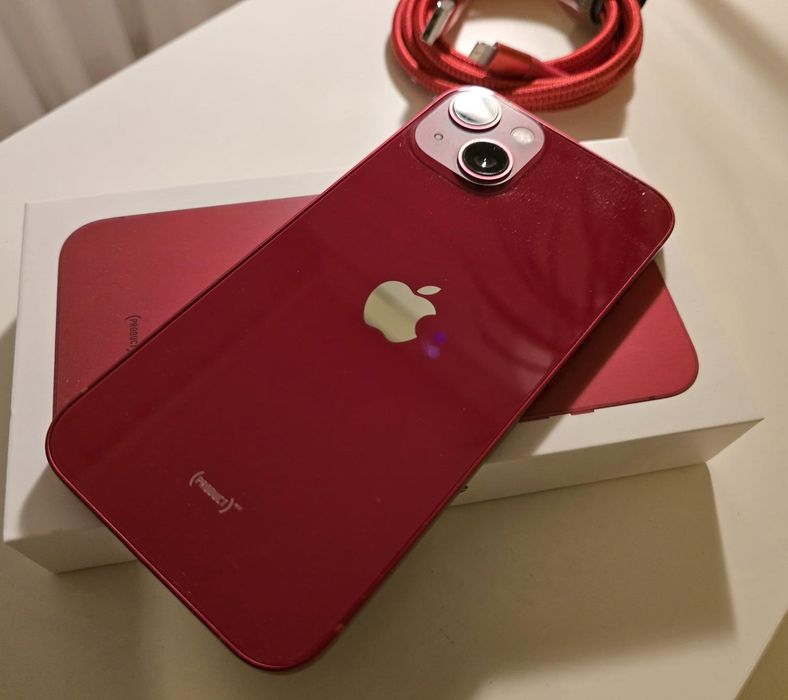 iPhone 13 product red