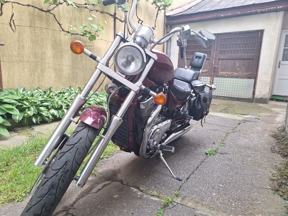 Suzuki intruder vs750 A2