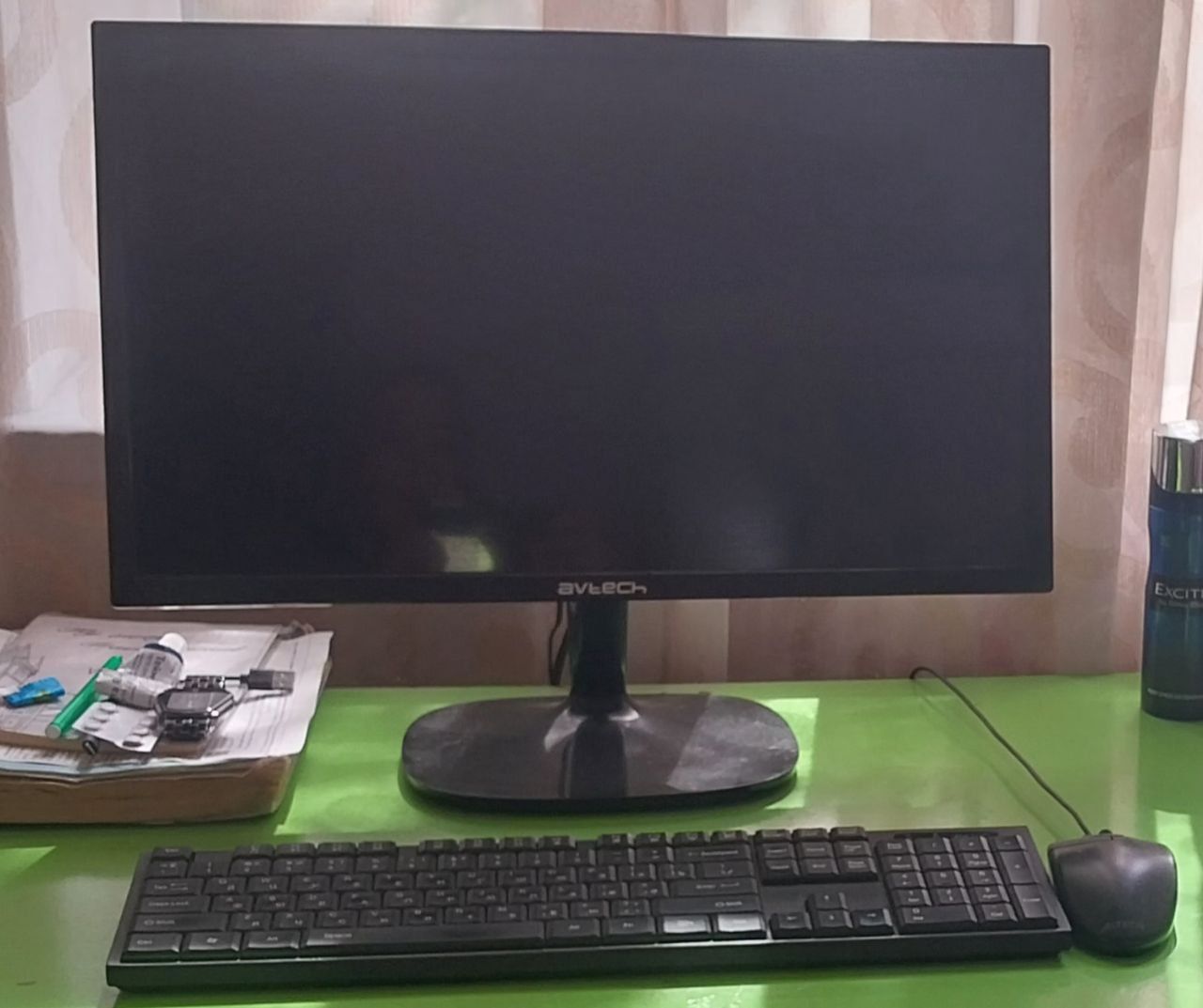 Avtech kompyuter sotiladi srochna