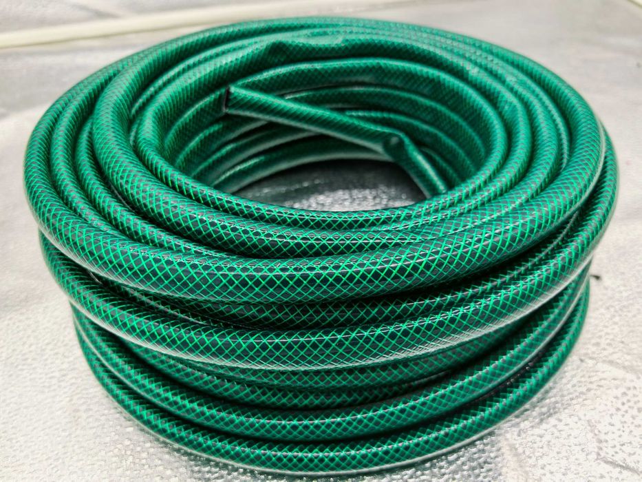 Furtun gradina armat 20 m cu accesorii 59 lei