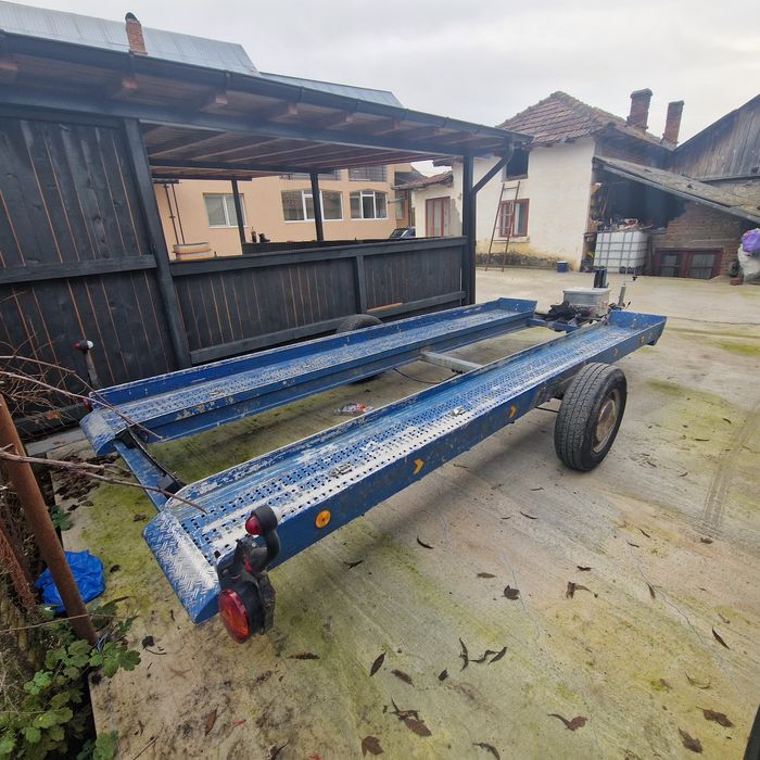 Vând platformă 260kg se conduce cu B