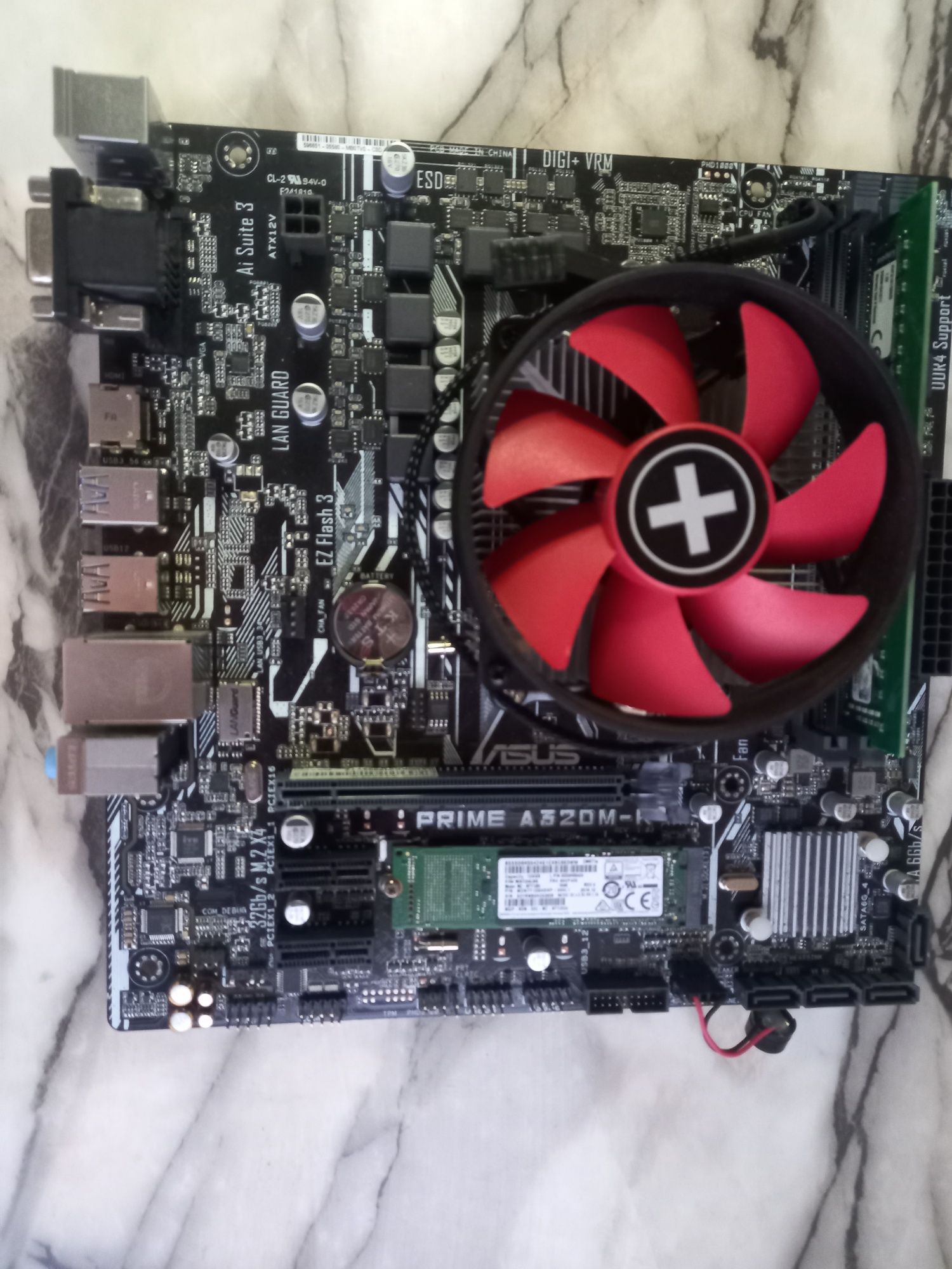 Дъно ASUS PRIME A320M-K + AMD Ryzen 3 2200G +8gb ddr4+Vega 8+SSD AM4