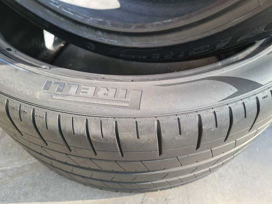 2 anvelope vara Pirelli 325/30/23