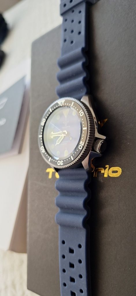 Nou! Ceas automatic.