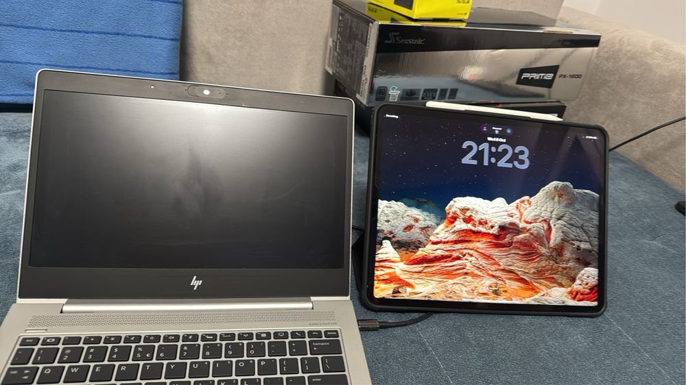 HP EliteBook 830