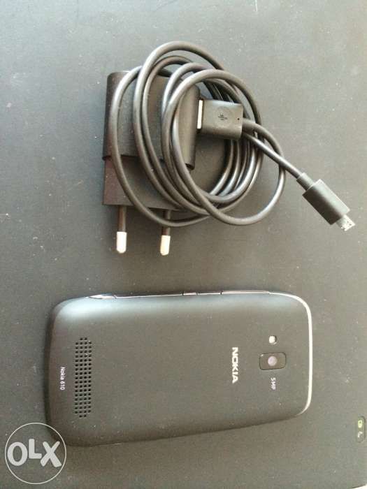 Telefon Nokia Lumia 610 negru