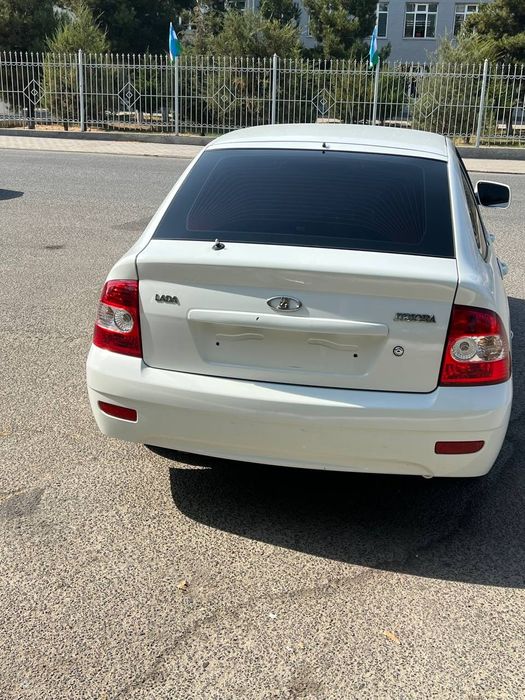 Lada priora 2012