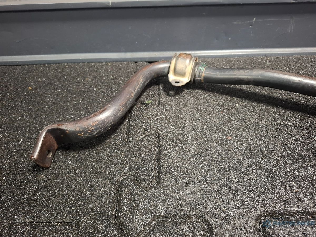 Bara stabilizatoare fata VOLKSWAGEN PASSAT Variant 3B6 2000 - 2005 TDI AVB 8D0411309M