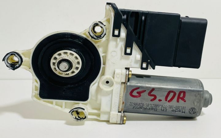 Motoras macara geam dreapta spate 9776101438203 Volkswagen VW Golf a