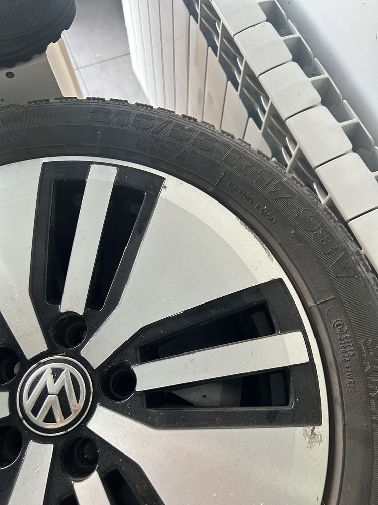 Jante aliaj VW + anvelope iarnă 215/55 R17 – Passat, Bacău