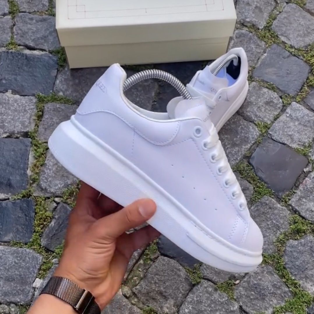 Налични Alexander McQueen Мъжки Маратонки