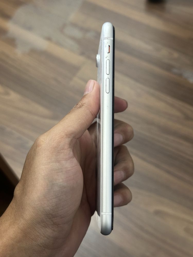 Iphone XR 128GB WHITE