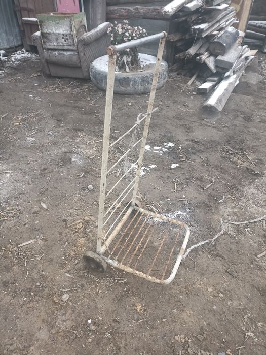 Продам недорого каляскудля огорода