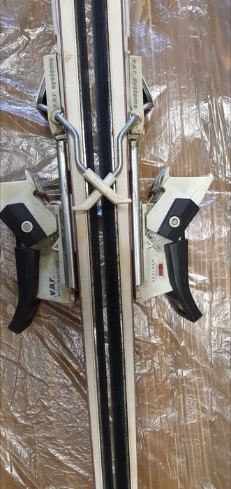 Schiuri ATOMIC si clăparii DALBELLO