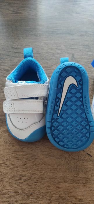 Маратонки Nike разер 17, размер 18