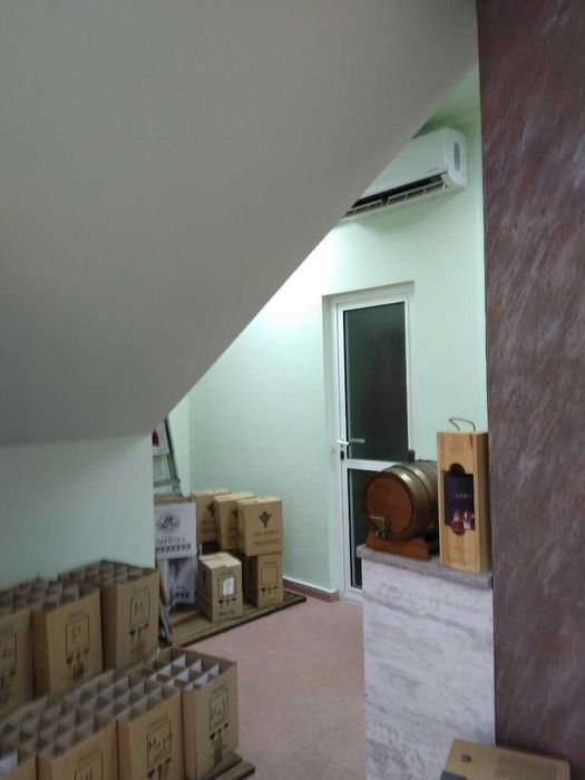 Дава се под наем Магазин в Пловдив, Център - 35 кв.м за 234.6 € - Снимка #9