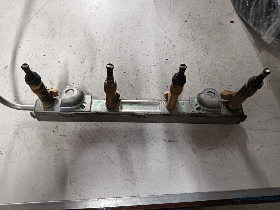 Rampa injectoare TOYOTA AURIS (_E15_) [ 2006 - 2012 ] 1.6 (1ZR-FE) 91K